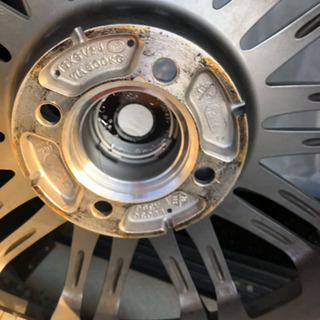 ブリジストン製！タイヤ4本