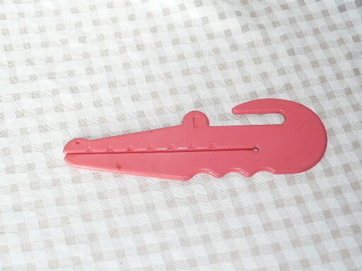 自宅保管品可愛いわに指の形にフィットレトルトパウチ食品を口に挟んで最後までしぼり出す道具ピンクキッチン雑貨 インディ 堺の家庭用品 キッチン雑貨 の中古あげます 譲ります ジモティーで不用品の処分