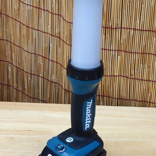 マキタ 充電式LEDワークライト ML807 バッテリ 18V BL1860B付属 makita  ☆ PayPay(ペイペイ)決済可能 ☆ 札幌市 豊平区 平岸 マキタ 充電式LEDワークライト ML807 バッテリ 18V BL1860B付属 makita