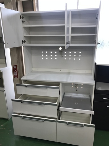 ユーアイ YUAI 3枚扉キッチンボード セール