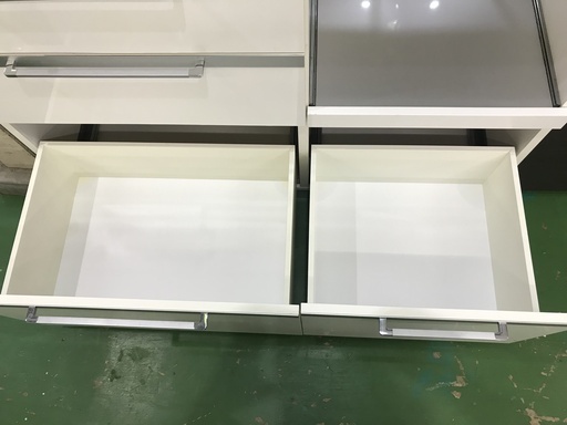 ユーアイ YUAI 3枚扉キッチンボード セール