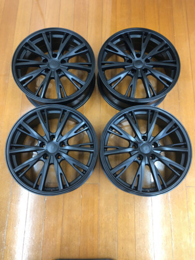 18インチ　ホイール　7JJ PCD114.3
