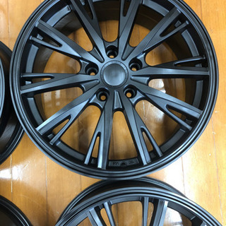 18インチ ホイール 7JJ PCD114.3-勉強机、棚付ベッド
