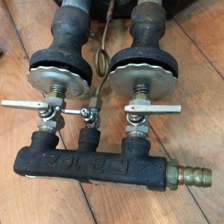 16G2809Z マルゼン'15都市ガス2重鋳物コンロMG-280B 厨房中古 MG-280B マルゼン 鋳物コンロ 《ファイヤースクリーン