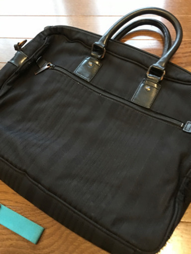 ポールスミス Paul Smith ビジネスバッグ 黒 Minoru 東新宿のその他の中古あげます 譲ります ジモティーで不用品の処分 ポールスミス Paul Smith ビジネスバッグ 黒 Minoru 東新宿のその他の中古あげます 譲ります ジモティーで不用品の処分