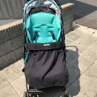 受け渡し先決定】アップリカ ベビーカー オプティア