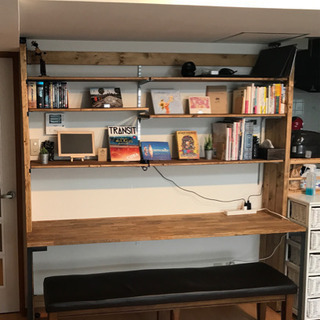 DIYで作成した棚、カウンターテーブル、ベンチ一式