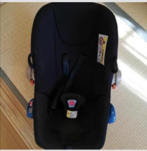 また大幅値下げ！べべコンフォートのチャイルドシート&ベースです⭐️