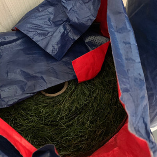 人工芝(未使用)、防草シート、U字ピン