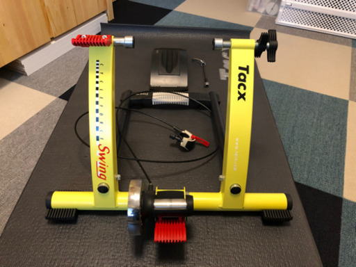 Tacx Swing 固定ローラー台