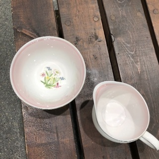 スージークーパーのクリーマー＆シュガーボウルセット