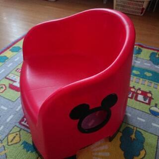 ミッキーの可愛い椅子