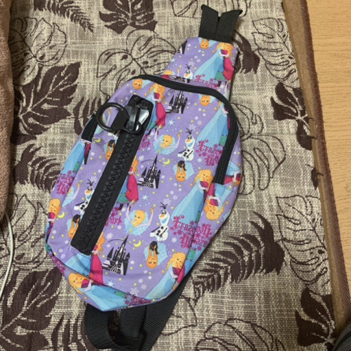 アナと雪の女王オラフ肩掛けバッグ ぼらん 霞ヶ関のキッズ用品 子供用バッグ の中古あげます 譲ります ジモティーで不用品の処分