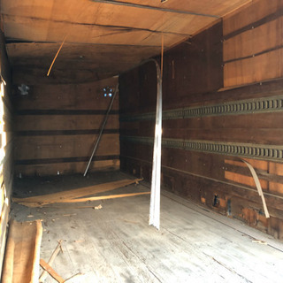 格安コンテナ！ジャンク品　物置、倉庫等に