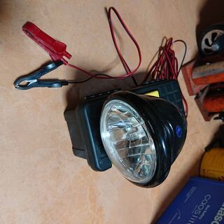 HID 作業灯 自作品 12Vバッテリーで使えます。