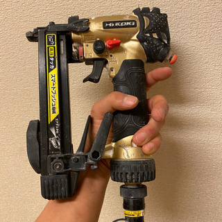 日立 高圧 エアタッカ