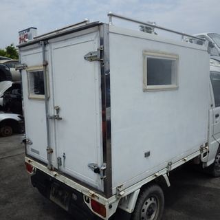 軽トラの荷台にいかがですか　改造コンテナ