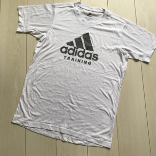 アディダス  adidas Tシャツ