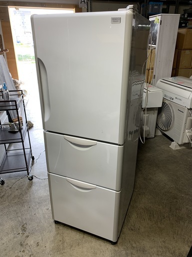 日立 3ドア 冷凍冷蔵庫 R-27AS 265L 2011年製 ノンフロン冷凍冷蔵庫 キッチン家電 HITACHI 中古 C