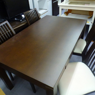 【ニトリ】ブラウン木製ダイニングテーブル チェアー4脚付き ニトリ】ブラウン木製ダイニングテーブル チェアー4脚付き