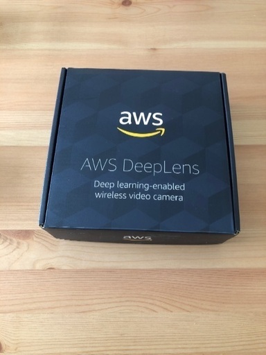 AWS DeepLens(深層学習対応ビデオカメラ)