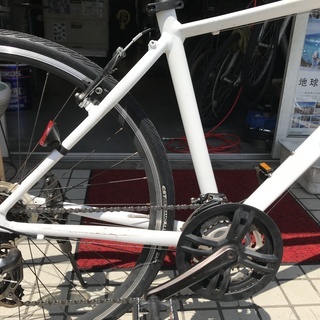 カッコいい白のクロスバイク　アンタレス