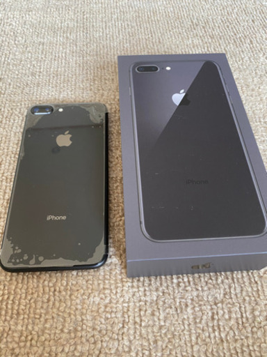 iPhone8 プラス　携帯カバー