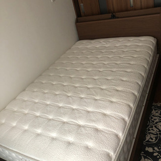 ニトリ セミダブルベット・マットレス お譲り先決まりました