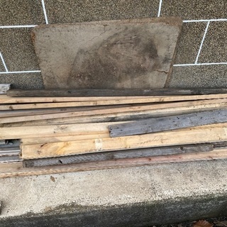 廃材、木、2×4など