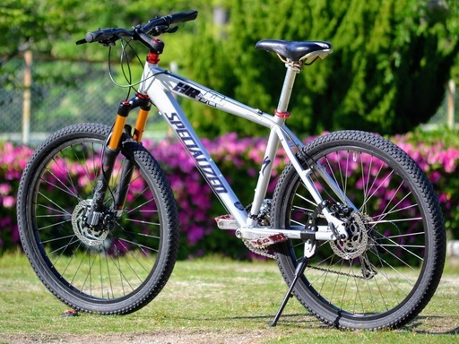 Specialized Hardrock マウンテンバイク アルミフレーム Specialized HardrockアルミフレームMTB 3×8段変速 前後油圧ディスク