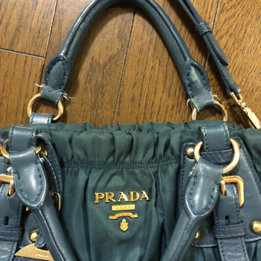 プラダ　PRADA ショルダーバック