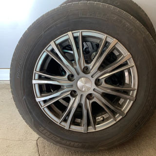 タイヤホイールセット　タイヤバリ目　ガンメタ15インチ　セレナノアヴォクシーなど