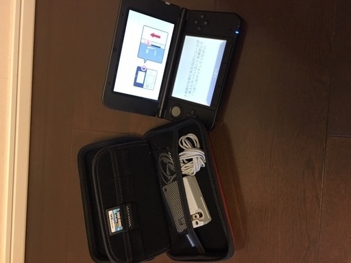 NINTENDO 3DS LL 赤(おまけソフト3枚)