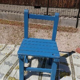 椅子   ブルー