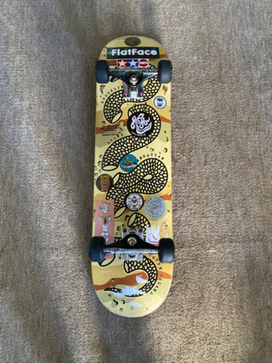 スケートボード　BROOKLYN. STEN ISLAND