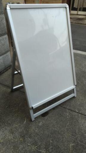 ポスターパネルスタンド A1 両面 シルバー H1200mm グリップ式A型看板