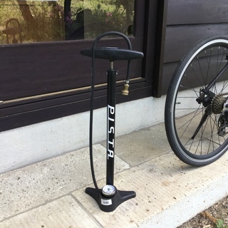 値下げしました❗️¥26000→¥20000クロスバイク　女性にオススメです！　Sugimura プログレッシブ　FRD200 とイタリアの空気入れのセット