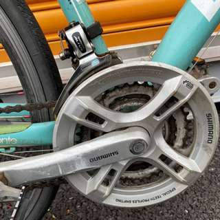 クロスバイク ☆超特価☆人気のビアンキのクロスバイクが新車の半額
