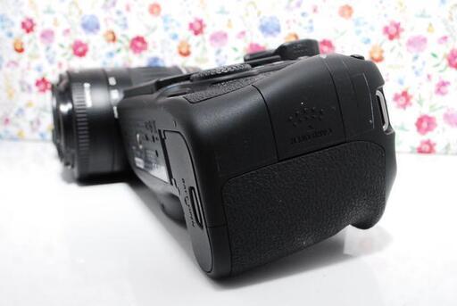 ★実用品★ Canon キャノン EOS 70D ダブルレンズセット ☆全国発送対応☆交渉可☆◇超人気◇Canon 70D ダブルレンズセット