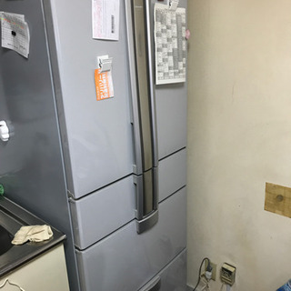冷蔵庫、ファンヒーター、テレビ2台