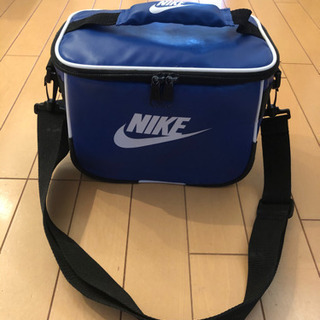 NIKE 保冷バッグ 5L サーモス