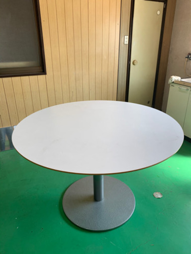 カフェテーブル　食卓テーブル　丸型　直径120cm