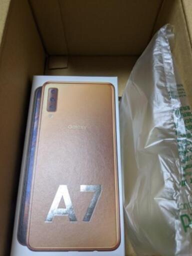ギャラクシーGalaxy A7 ゴールド 64 GB SIMフリー