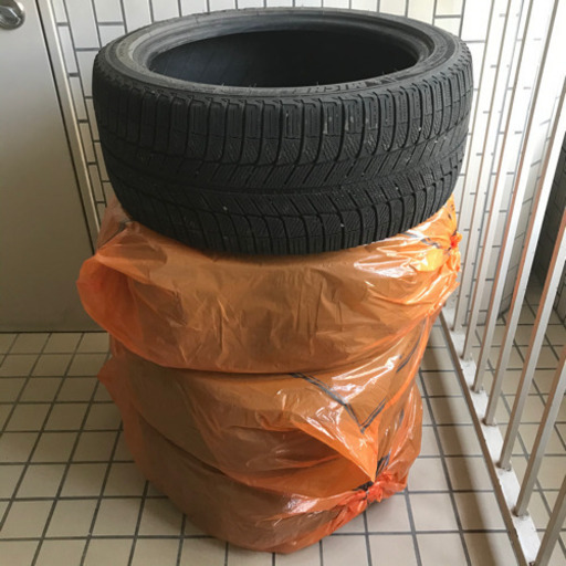 中古4本　ミシュラン x-ice 245/40 R18