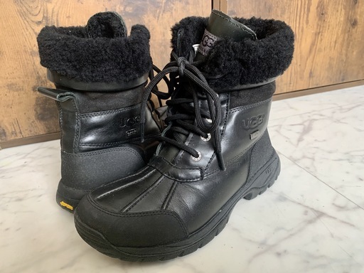 UGGブーツ、女性、黒.     UGG Boots, Women, Black.