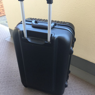 キャリーバッグ スーツケース  黒