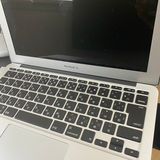 【中古】MacBook Air (11インチ,Early 2015)