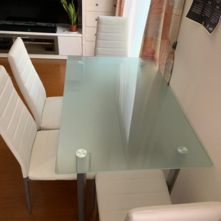 ガラスダイニングテーブルセット