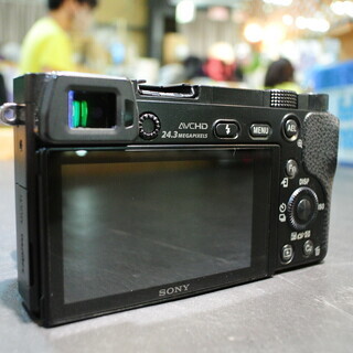 (店舗同時販売中) SONY α6000 パワーズームキット。