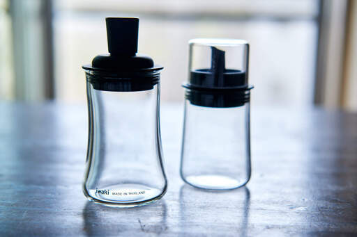 Iwakiと無印良品 ふりかけボトルとオイルボトル Usyami 代々木上原の調理器具 キッチンツール の中古あげます 譲ります ジモティーで不用品の処分 Iwakiと無印良品 ふりかけボトルとオイルボトル Usyami 代々木上原の調理器具 キッチンツール の中古あげます 譲ります ジモティーで不用品の処分